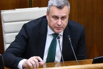 SNS očakáva odobratie vysokých odmien pre poslancov