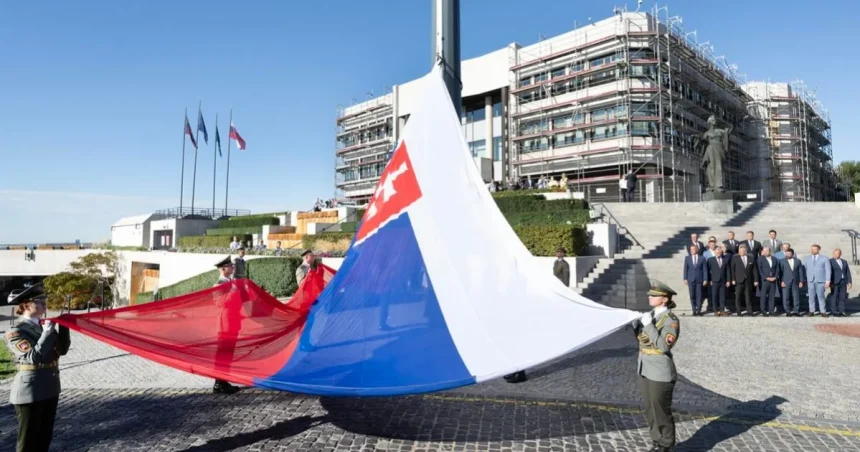 SNS pretlačila návrh zákona o Dni štátnej vlajky