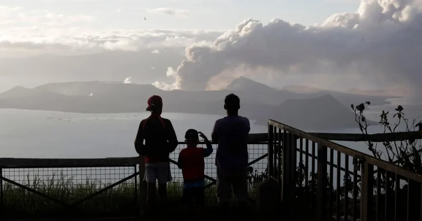 Sopka Mayon je najaktívnejšou sopkou na Filipínach