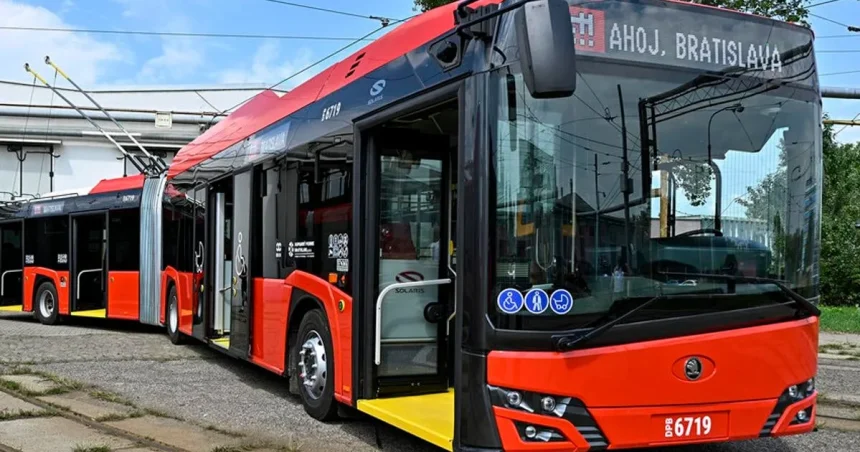 V Bratislave začína na linke 32 premávať nová autobusová linka