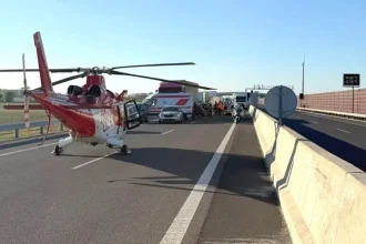 Vážna nehoda v Trnavskom kraji: Zrážka kamióna s autom, zraneného previezol vrtuľník