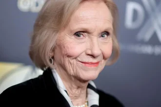 Vo veku 102 rokov zomrela americká oscarová herečka
