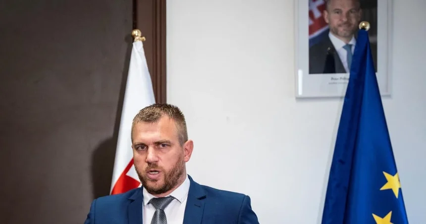 Zákazky na ťažbu dreva: Podozrenia, pre ktoré prezident nechce vymenovať Kuffu